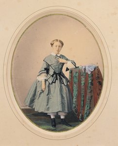 Retrato de Madeleine de Malaret, una de las Pequeñas Modelos de la Condesa de Segur de Mayer Freres